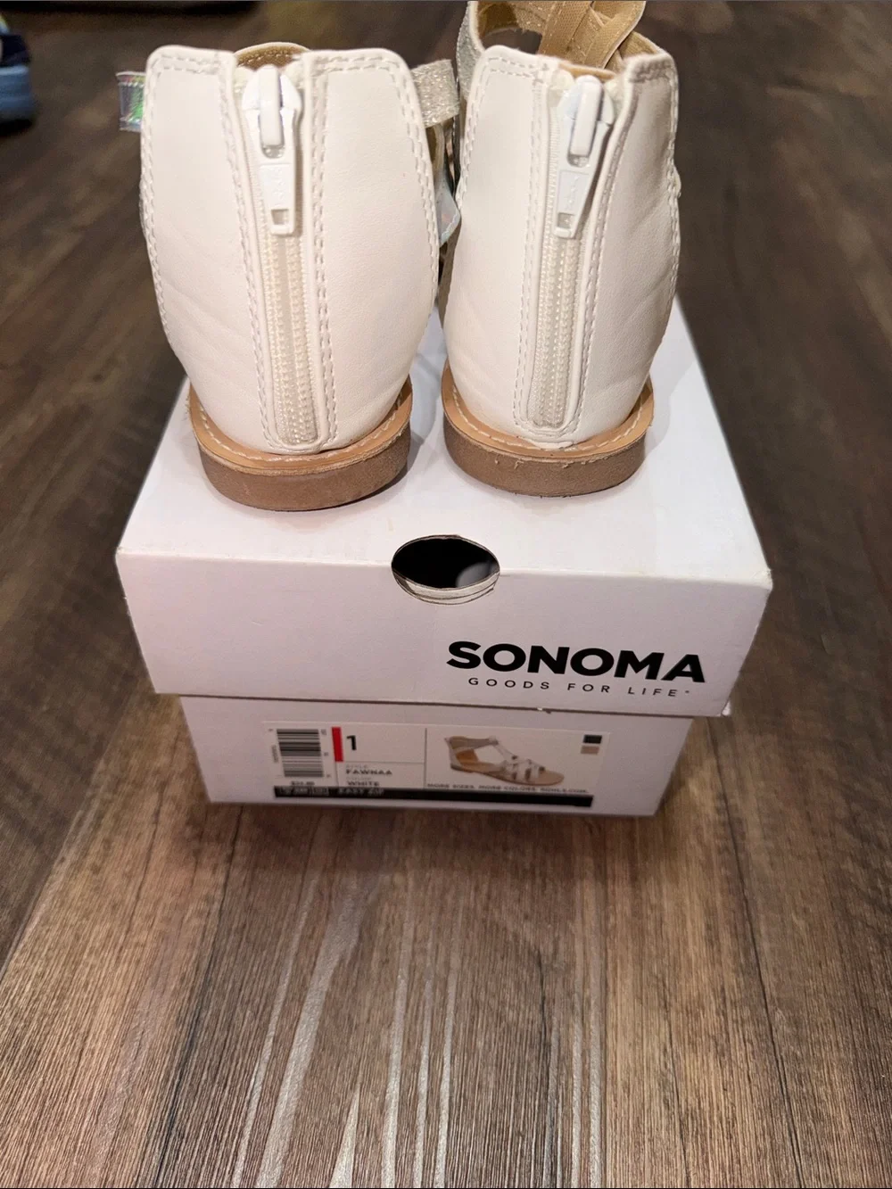 Girls Sonoma Fawnaa White Sandals size 1